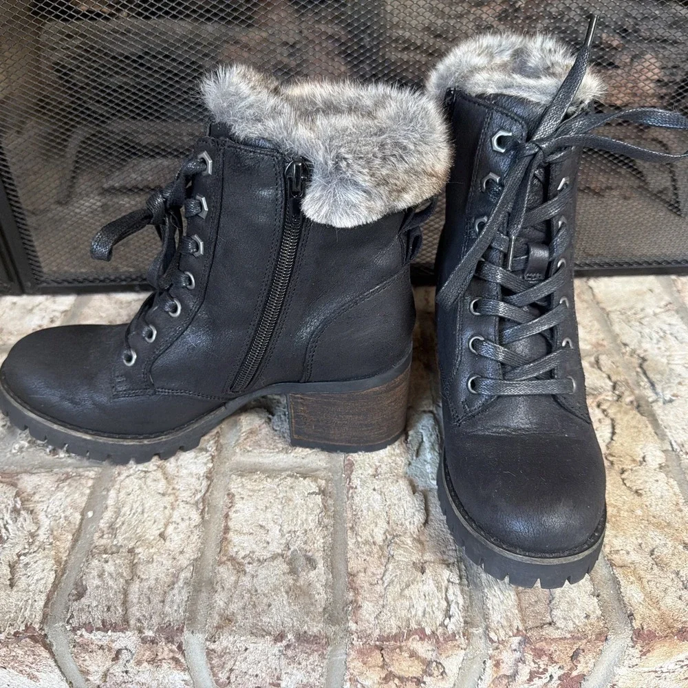 NEW Steve Madden Women's COMFORT Faux Fur Lined Bootie size: 7